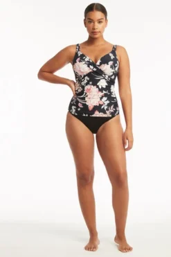 Tankini Top With Built In Bra Sustainable | Sea Level Australia 8 Tankini Top With Built In Bra Sustainable | Sea Level Australia -Bikini Seperates file 913